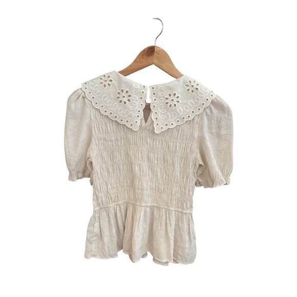 Mine Women’s Blouse Medium Beige Smocked Puff Sleeve Peplum Top Eyelet Peter Pan - Picture 2 of 6